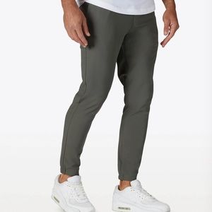 Cuts AO Jogger